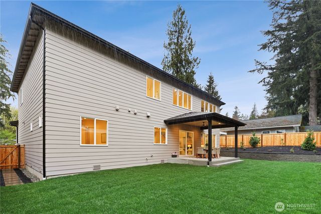 13310 NE 112th Place, Redmond, WA 98052