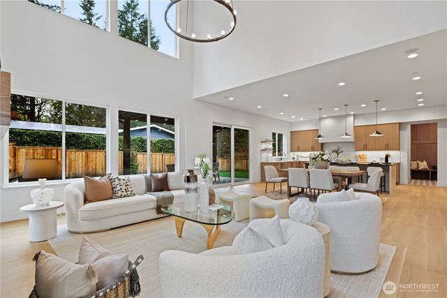 13310 NE 112th Place, Redmond, WA 98052