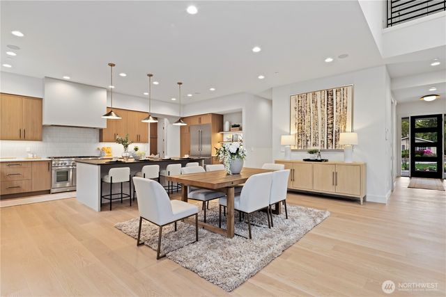 13310 NE 112th Place, Redmond, WA 98052