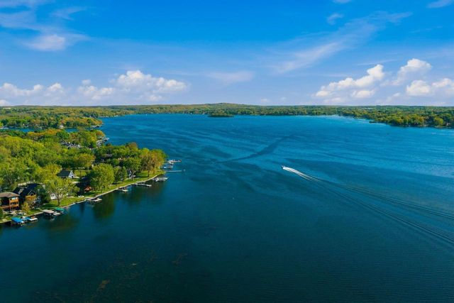 3519 Nagawicka ROAD, Hartland, WI 53029