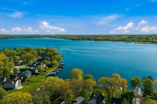 3519 Nagawicka ROAD, Hartland, WI 53029