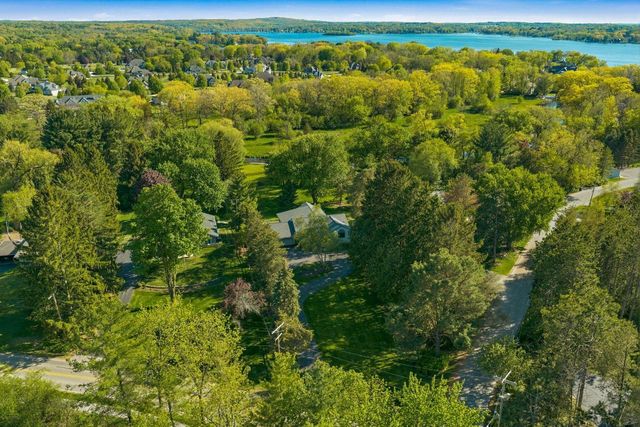 3519 Nagawicka ROAD, Hartland, WI 53029