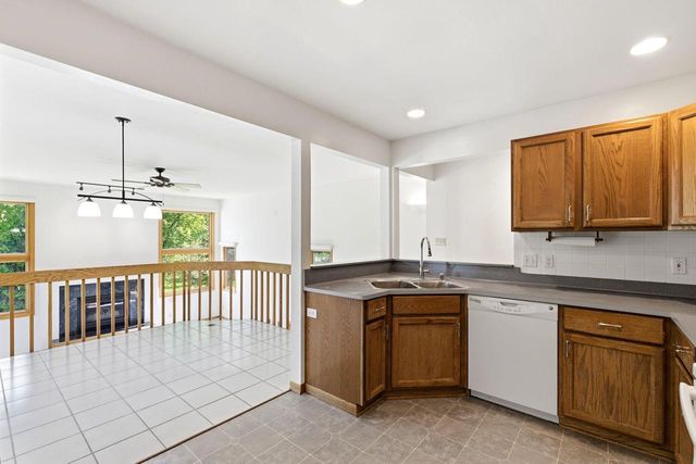 3519 Nagawicka ROAD, Hartland, WI 53029