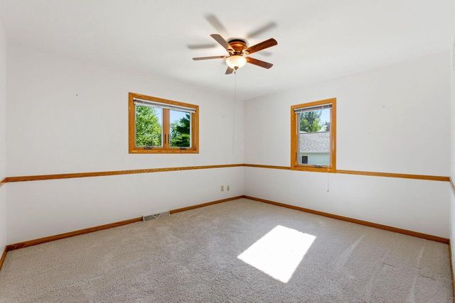 3519 Nagawicka ROAD, Hartland, WI 53029