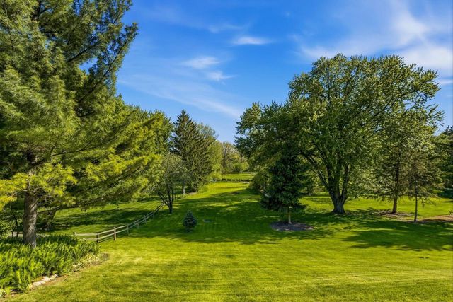 3519 Nagawicka ROAD, Hartland, WI 53029