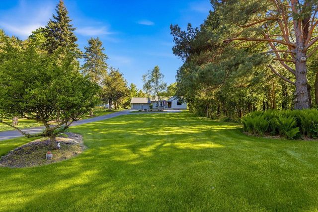 3519 Nagawicka ROAD, Hartland, WI 53029