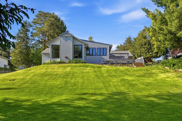 3519 Nagawicka ROAD, Hartland, WI 53029