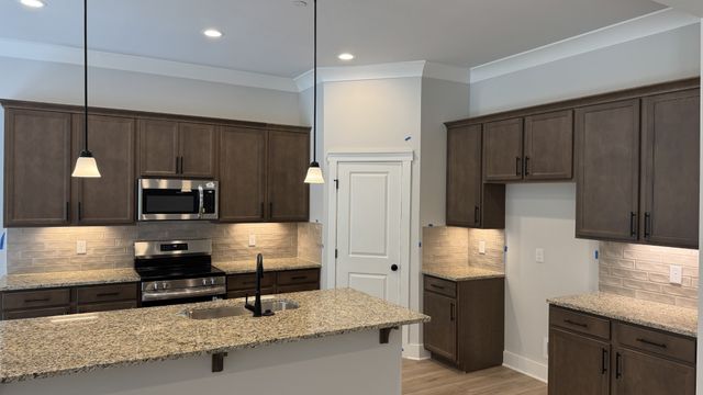 8663 Turnbull Dr, Pleasant View, TN 37146