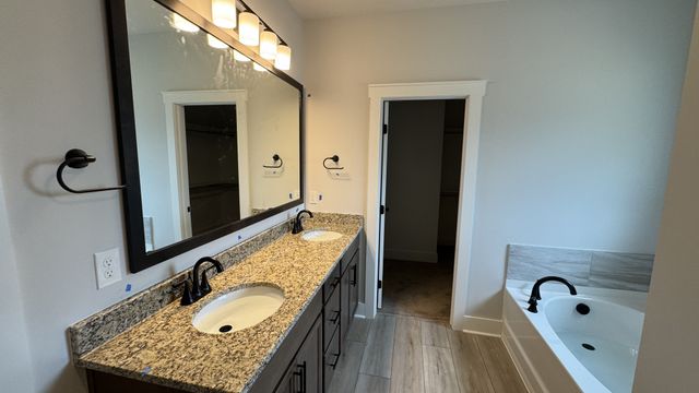 8663 Turnbull Dr, Pleasant View, TN 37146