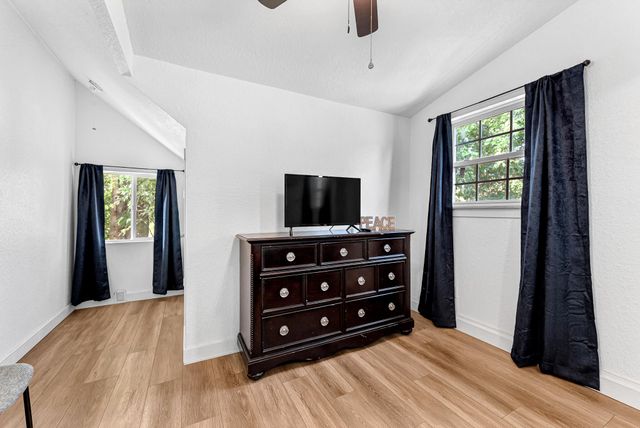 722 Easy Street, Noel, MO 64854