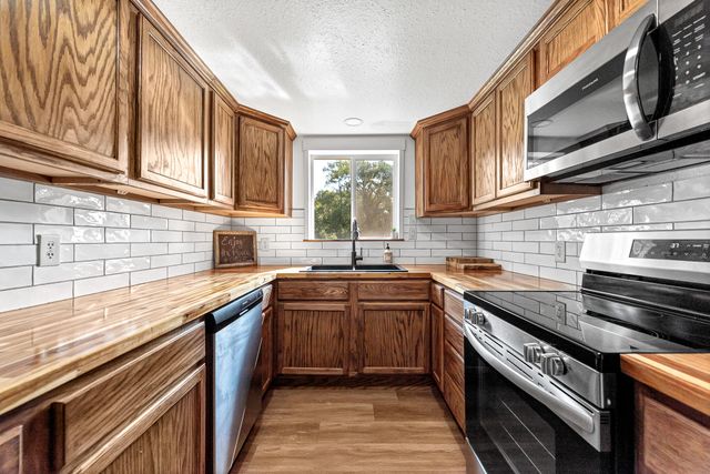 722 Easy Street, Noel, MO 64854