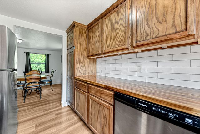 722 Easy Street, Noel, MO 64854