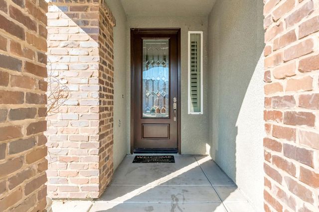 3487 Mecca, Clovis, CA 93619