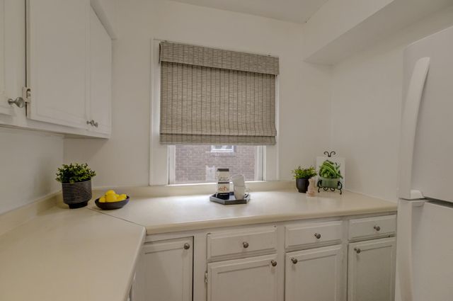1088 Dayton Avenue, Saint Paul, MN 55104