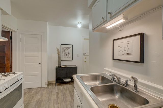 1088 Dayton Avenue, Saint Paul, MN 55104