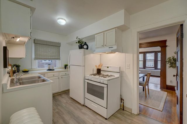 1088 Dayton Avenue, Saint Paul, MN 55104