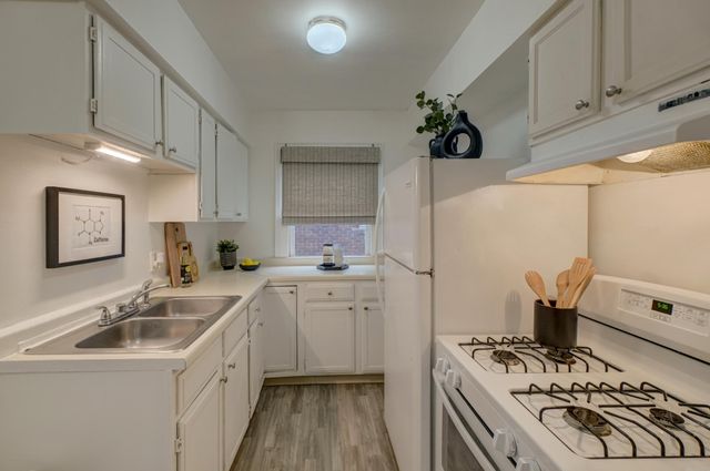 1088 Dayton Avenue, Saint Paul, MN 55104