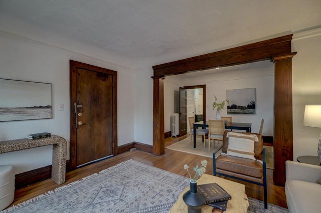 1088 Dayton Avenue, Saint Paul, MN 55104