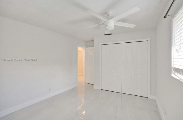 11280 NW 40th St, Coral Springs, FL 33065