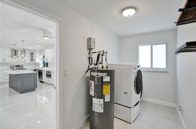 11280 NW 40th St, Coral Springs, FL 33065