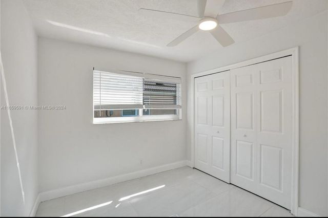 11280 NW 40th St, Coral Springs, FL 33065