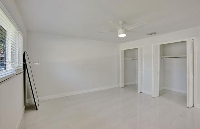 11280 NW 40th St, Coral Springs, FL 33065