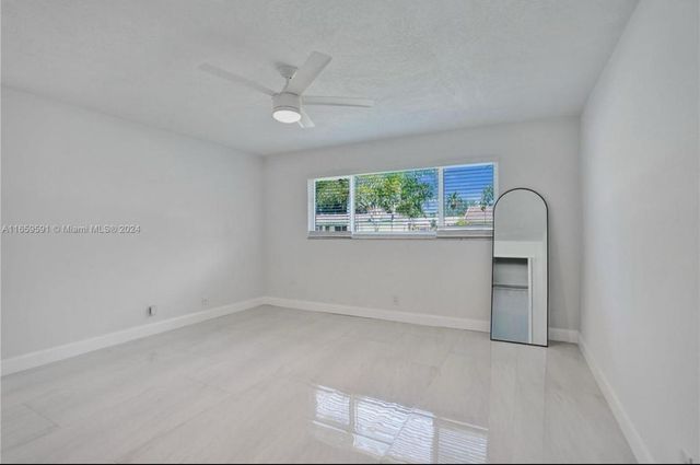 11280 NW 40th St, Coral Springs, FL 33065