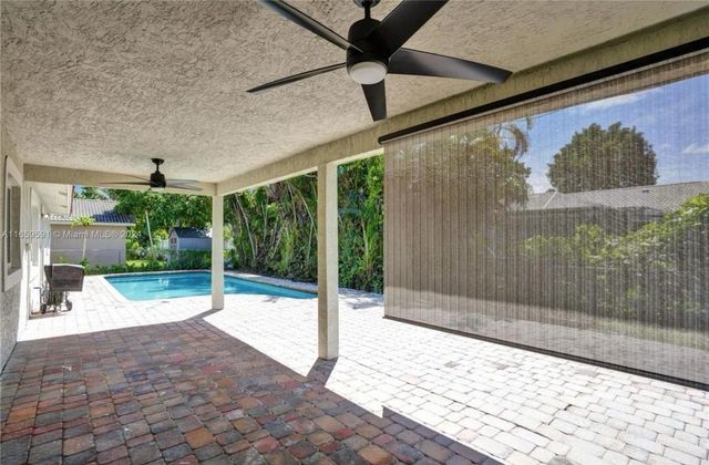 11280 NW 40th St, Coral Springs, FL 33065