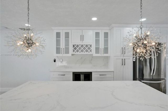 11280 NW 40th St, Coral Springs, FL 33065