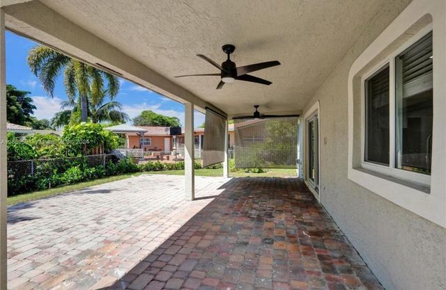 11280 NW 40th St, Coral Springs, FL 33065