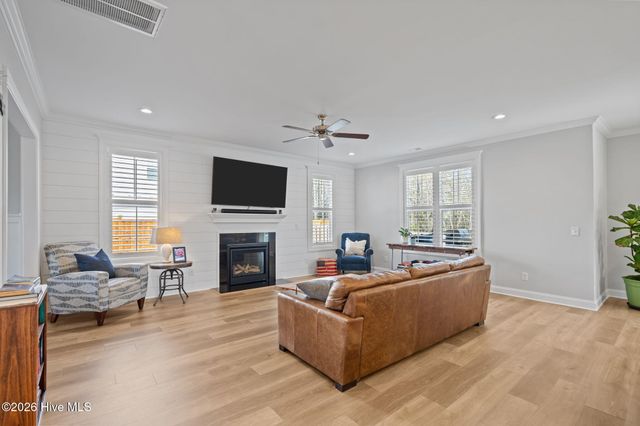 87 Tilloo Cut Way, Hampstead, NC 28443