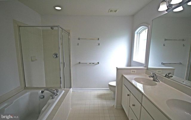 5035 COOL FOUNTAIN LN, Centreville, VA 20120