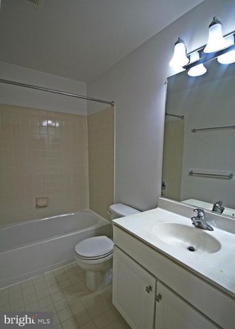 5035 COOL FOUNTAIN LN, Centreville, VA 20120