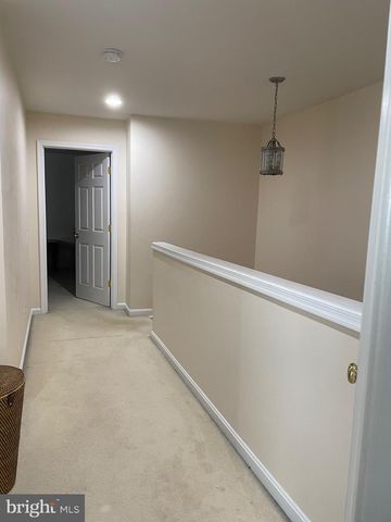 5035 COOL FOUNTAIN LN, Centreville, VA 20120