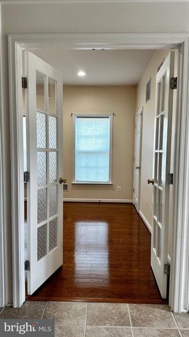 5035 COOL FOUNTAIN LN, Centreville, VA 20120