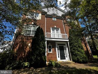 5035 COOL FOUNTAIN LN, Centreville, VA 20120