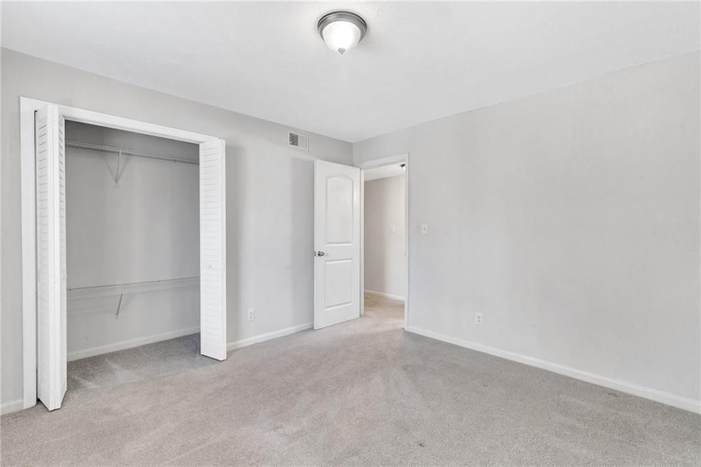 Image 22 of property listing at 2390 Lawrenceville Highway K, Decatur, GA 30033
