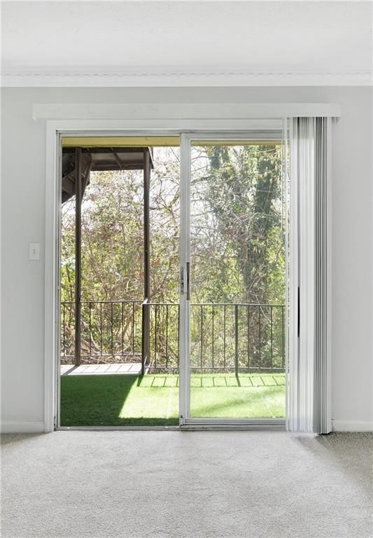 Image 8 of property listing at 2390 Lawrenceville Highway K, Decatur, GA 30033