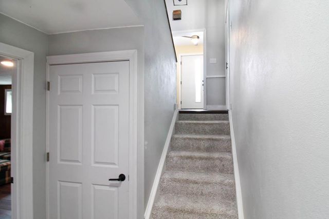 1203 12th Street, Grundy Center, IA 50638