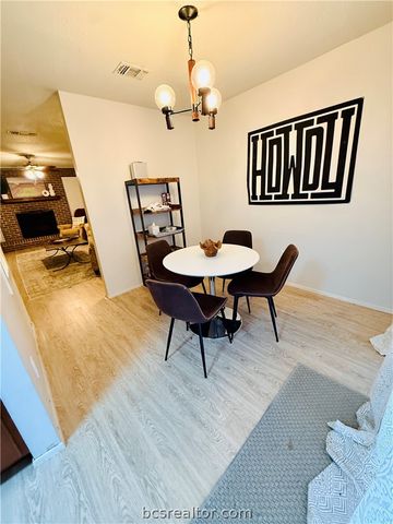 1904 Dartmouth Street O3, College Station, TX 77840