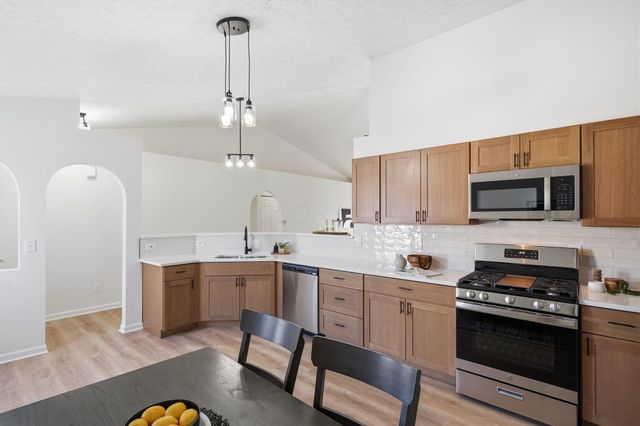 1360 Hafton Woods Drive, Columbus, OH 43204