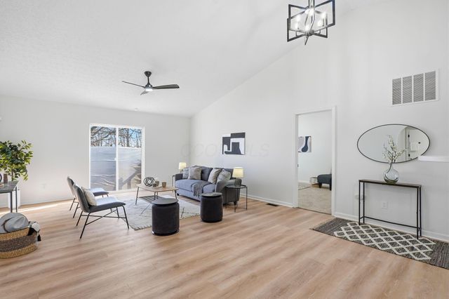 1360 Hafton Woods Drive, Columbus, OH 43204