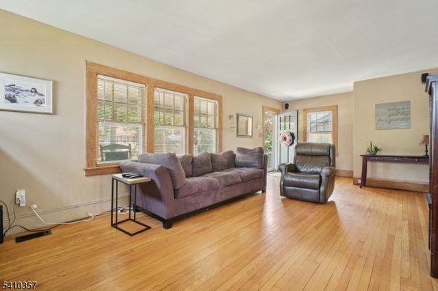 122 Westover Ave, West Caldwell Twp., NJ 07006