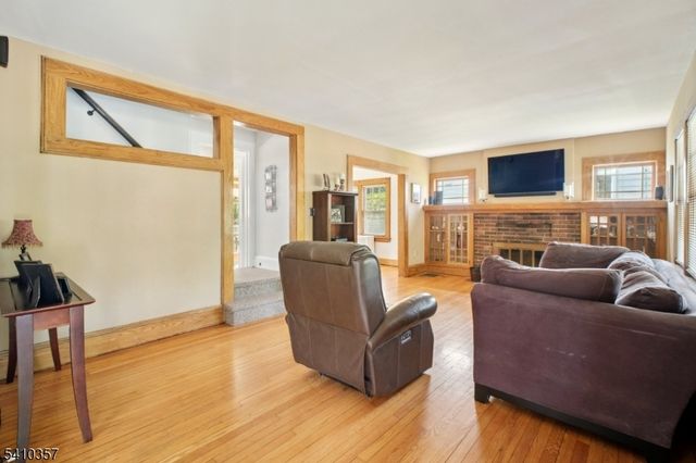 122 Westover Ave, West Caldwell Twp., NJ 07006