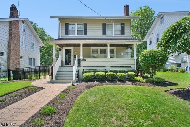 122 Westover Ave, West Caldwell Twp., NJ 07006