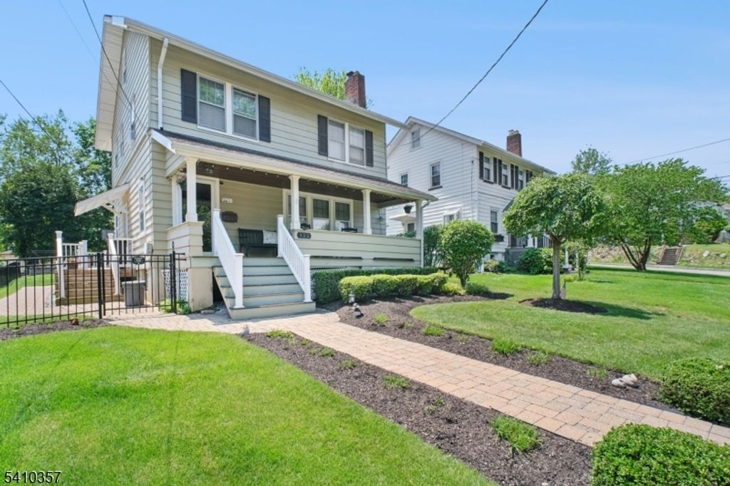 122 Westover Ave, West Caldwell Twp., NJ 07006