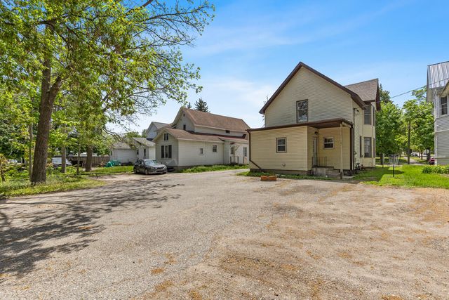 124 Woodward Avenue, Big Rapids, MI 49307