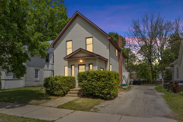 124 Woodward Avenue, Big Rapids, MI 49307