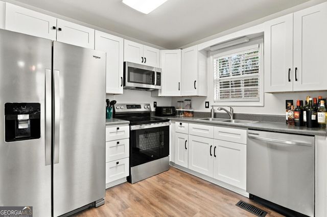102 Huntington Way, Dallas, GA 30132