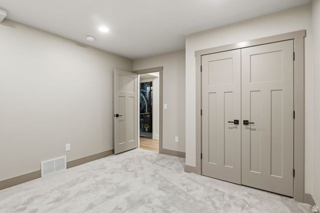 4554 S WILLOW RD, Holladay, UT 84124